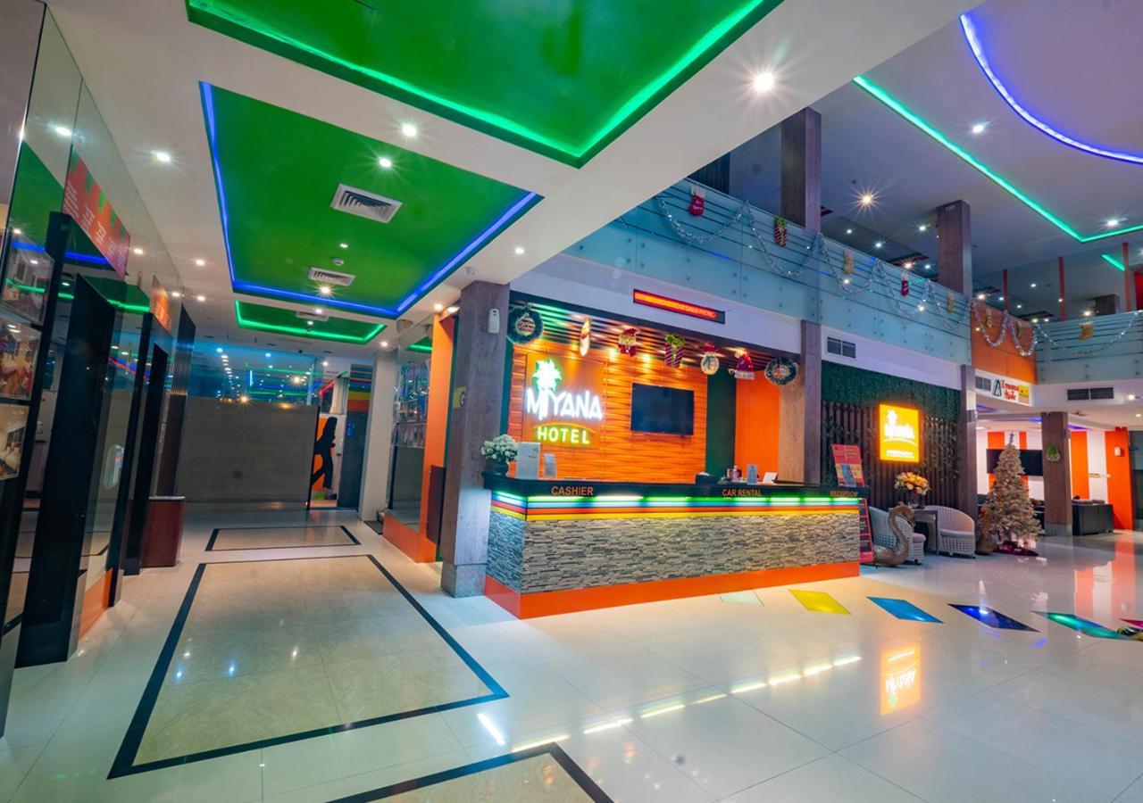 Miyanna Hotel Medan Exteriér fotografie
